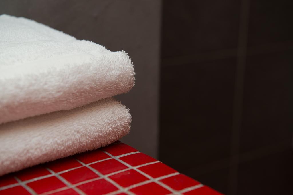 איינהודה Logis Hotel Ur-Hegian מראה חיצוני תמונה