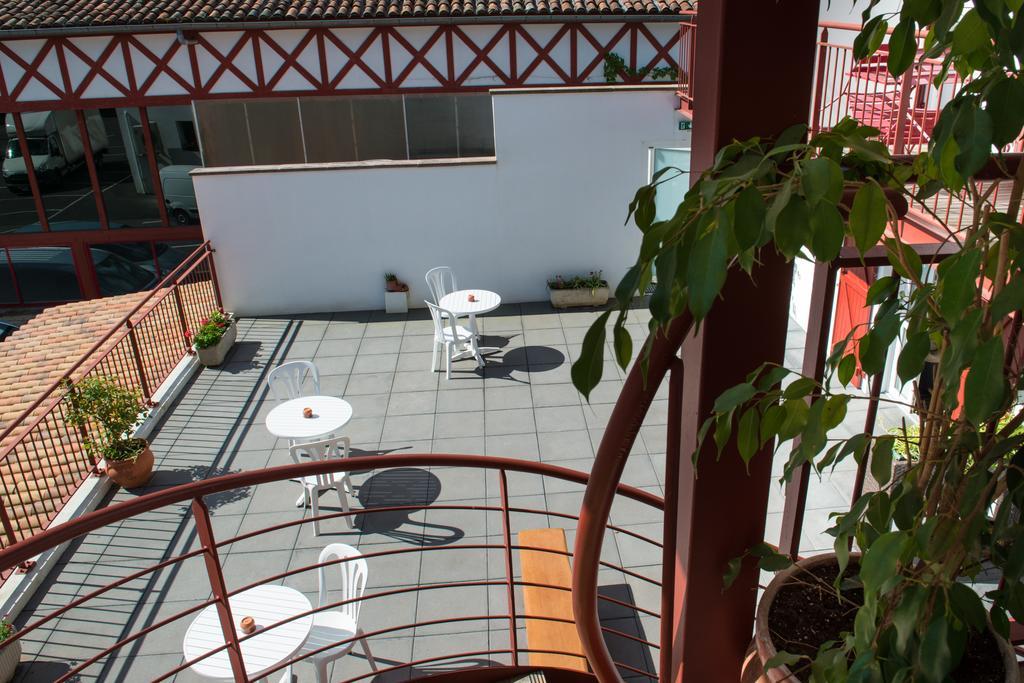 איינהודה Logis Hotel Ur-Hegian מראה חיצוני תמונה